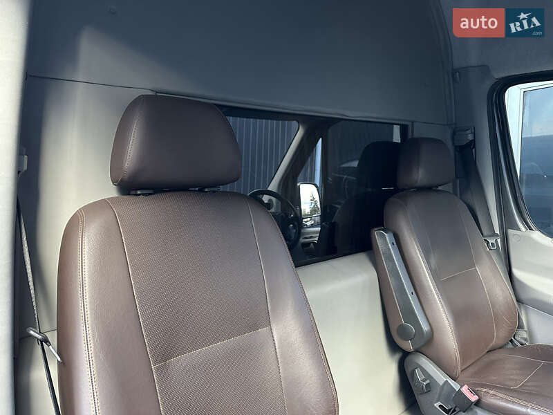 Вантажопасажирський фургон Mercedes-Benz Sprinter 2010 в Києві