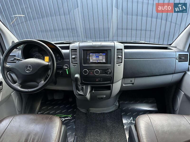 Вантажопасажирський фургон Mercedes-Benz Sprinter 2010 в Києві