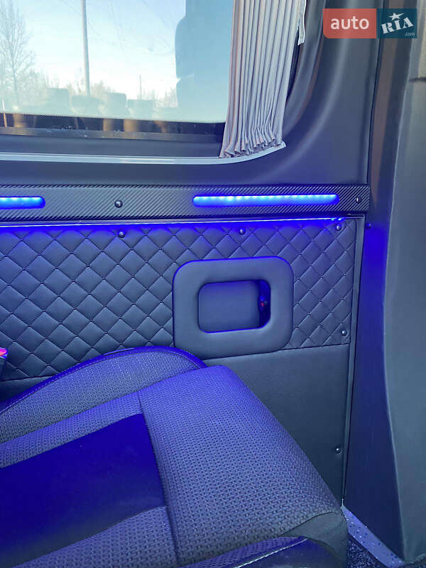 Микроавтобус Mercedes-Benz Sprinter 2019 в Хусте
