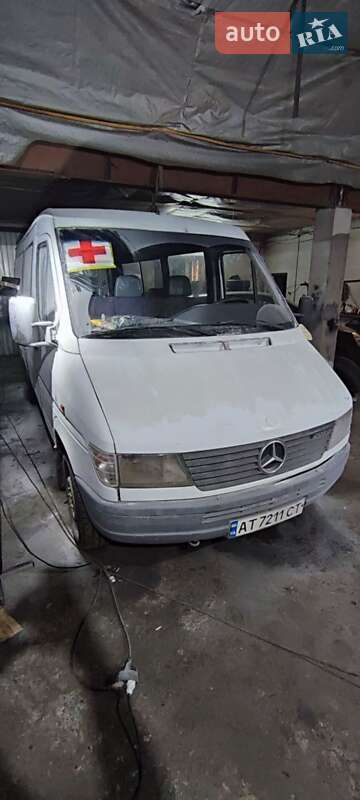Микроавтобус Mercedes-Benz Sprinter 1995 в Ивано-Франковске