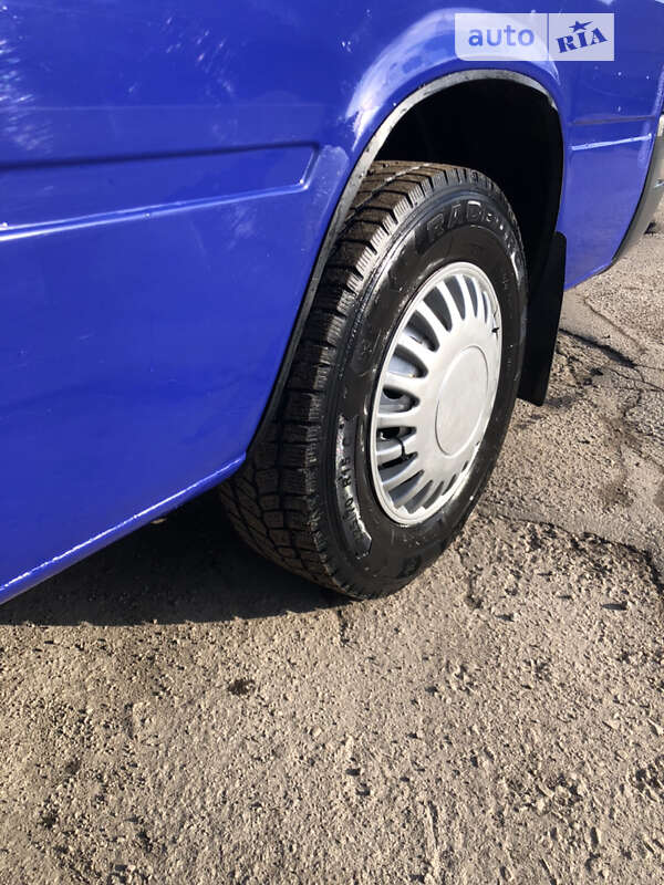 Микроавтобус Mercedes-Benz Sprinter 2003 в Могилев-Подольске