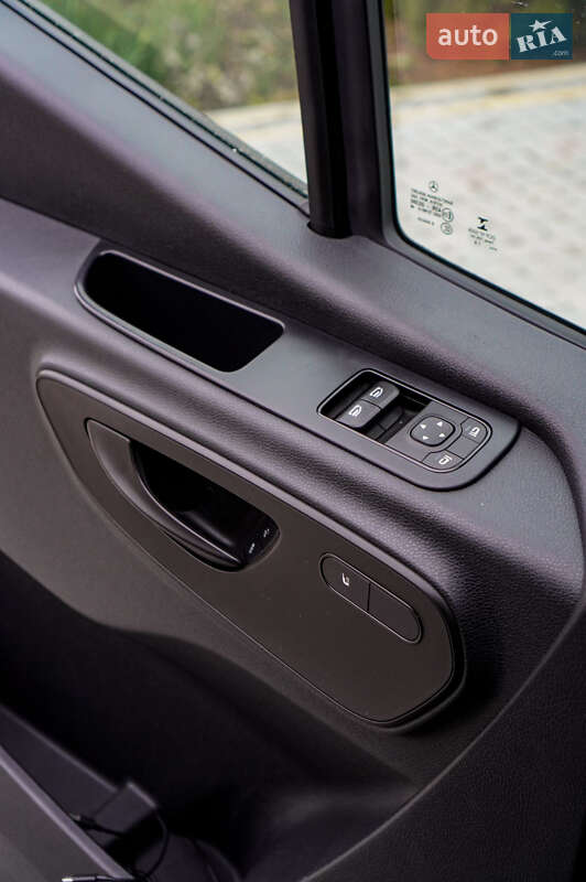 Микроавтобус Mercedes-Benz Sprinter 2019 в Тернополе фото 17 Микроавтобус Mercedes-Benz Sprinter 2019 в Тернополе