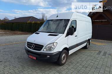 Грузовой фургон Mercedes-Benz Sprinter 2011 в Стрые