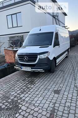 Вантажний фургон Mercedes-Benz Sprinter 2018 в Тячеві