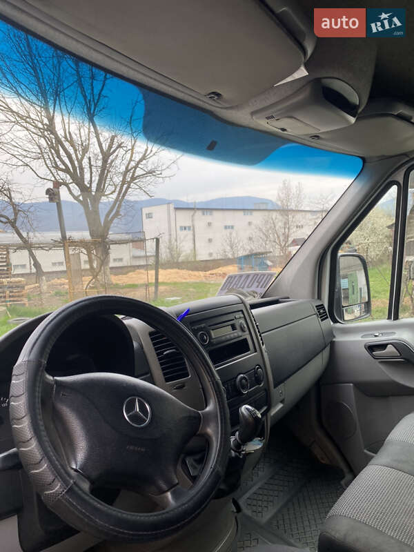 Вантажний фургон Mercedes-Benz Sprinter 2012 в Тячеві