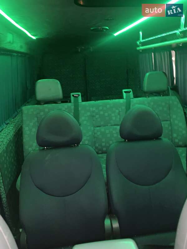 Микроавтобус Mercedes-Benz Sprinter 2006 в Хусте