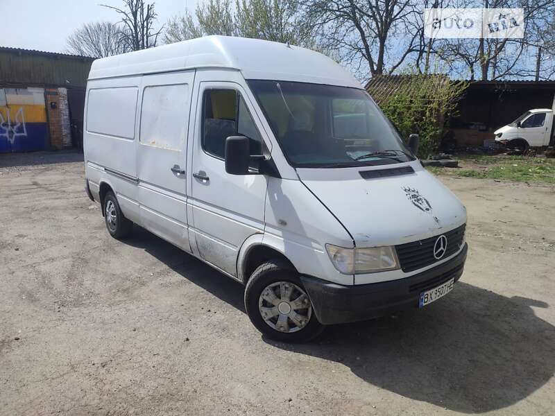 Грузовой фургон Mercedes-Benz Sprinter 1998 в Хмельницком