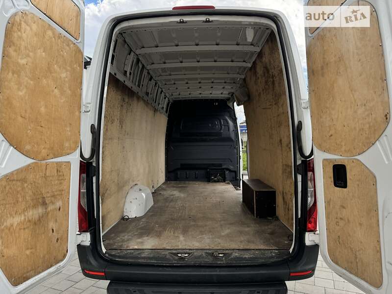 Грузовой фургон Mercedes-Benz Sprinter 2020 в Долине