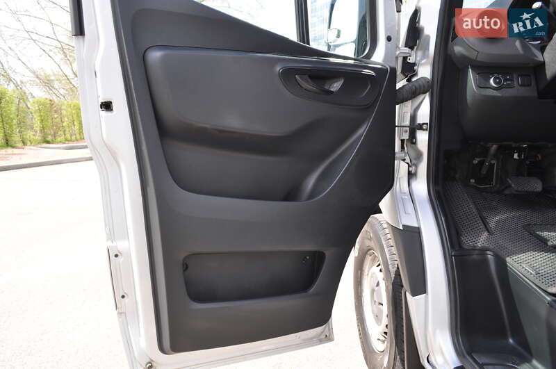 Микроавтобус Mercedes-Benz Sprinter 2019 в Киеве