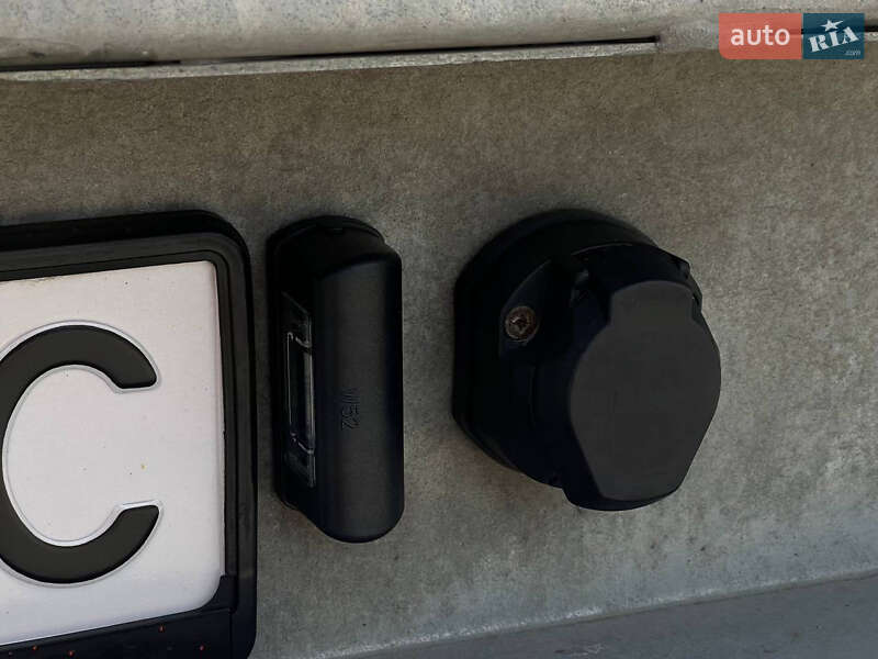 Автовоз Mercedes-Benz Sprinter 2016 в Львові