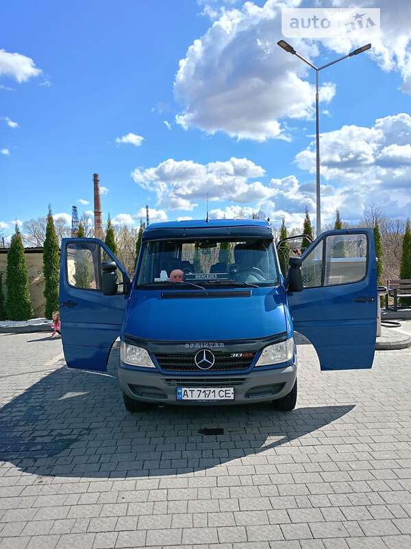 Микроавтобус Mercedes-Benz Sprinter 2004 в Надворной