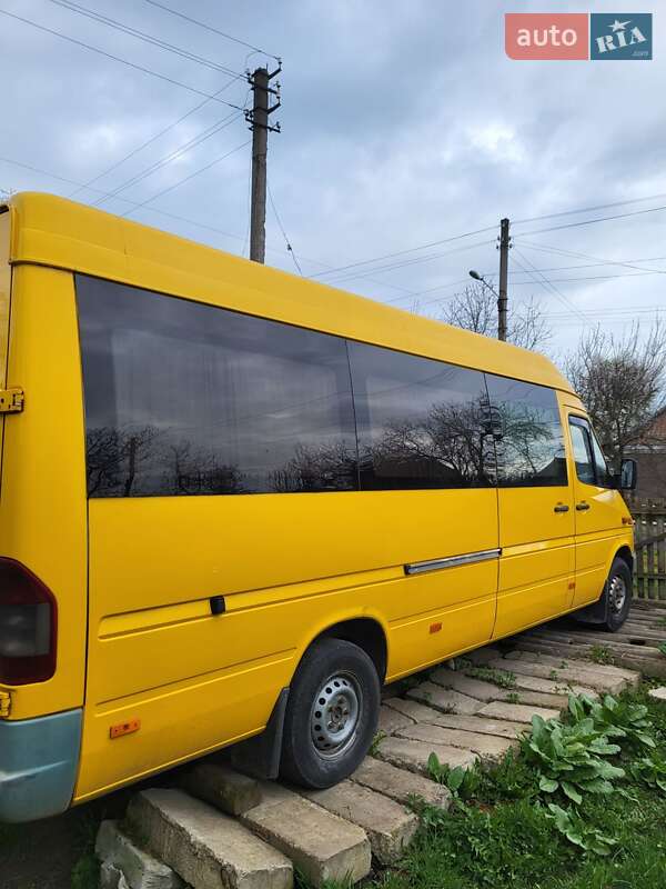 Микроавтобус Mercedes-Benz Sprinter 2003 в Нововолынске