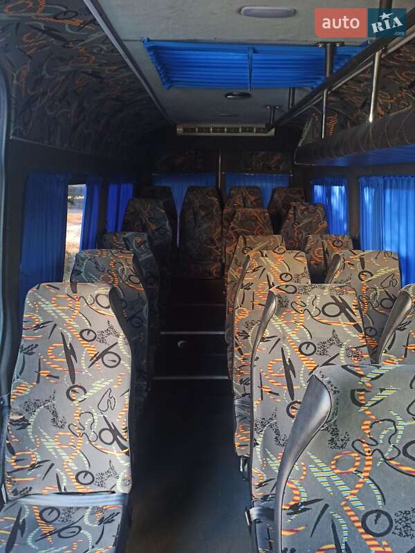 Приміський автобус Mercedes-Benz Sprinter 2011 в Баришівка