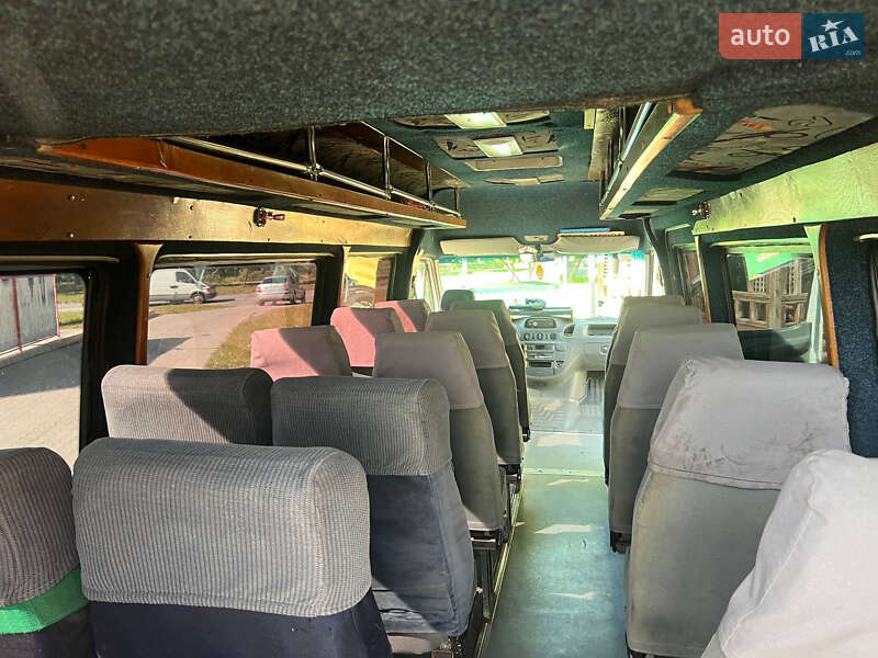 Мікроавтобус Mercedes-Benz Sprinter 2001 в Чернівцях