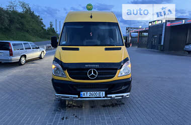 Вантажопасажирський фургон Mercedes-Benz Sprinter 2012 в Долині
