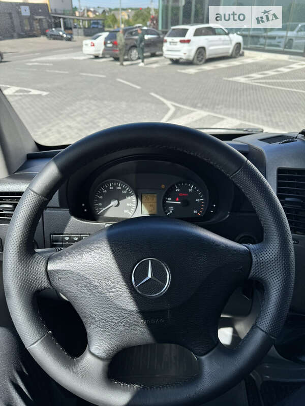 Автовоз Mercedes-Benz Sprinter 2011 в Рівному