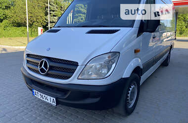 Грузовой фургон Mercedes-Benz Sprinter 2013 в Ивано-Франковске