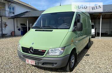 Грузовой фургон Mercedes-Benz Sprinter 2001 в Снятине