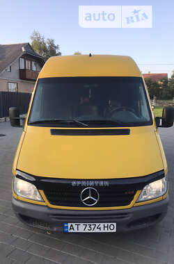 Микроавтобус Mercedes-Benz Sprinter 2001 в Долине