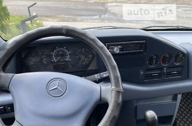 Грузовой фургон Mercedes-Benz Sprinter 1999 в Коломые