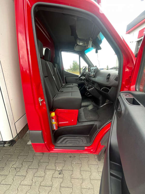 Вантажний фургон Mercedes-Benz Sprinter 2019 в Снятині фото 35 Вантажний фургон Mercedes-Benz Sprinter 2019 в Снятині