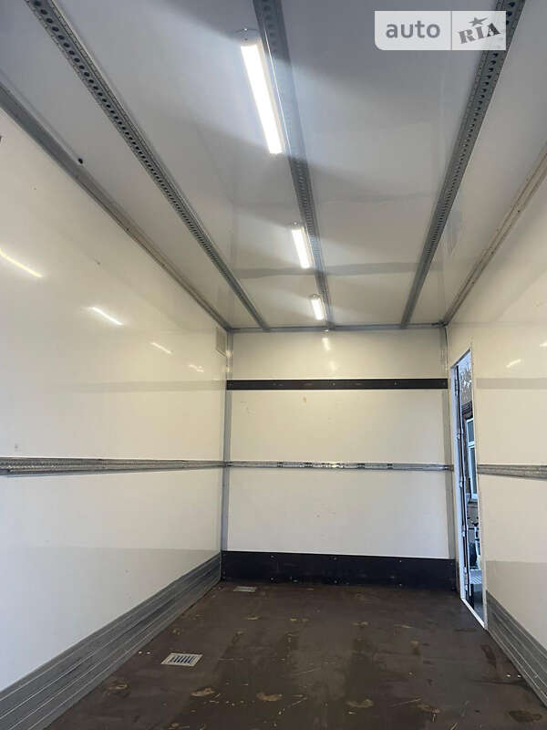 Вантажний фургон Mercedes-Benz Sprinter 2019 в Снятині фото 52 Вантажний фургон Mercedes-Benz Sprinter 2019 в Снятині