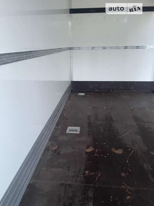 Вантажний фургон Mercedes-Benz Sprinter 2019 в Снятині фото 58 Вантажний фургон Mercedes-Benz Sprinter 2019 в Снятині