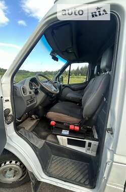 Грузовой фургон Mercedes-Benz Sprinter 2003 в Олевске