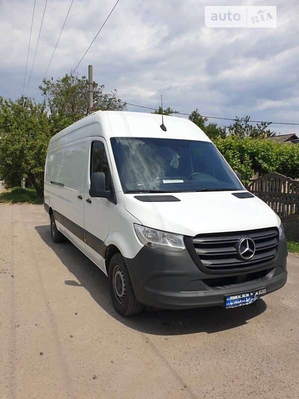 Mercedes-Benz Sprinter