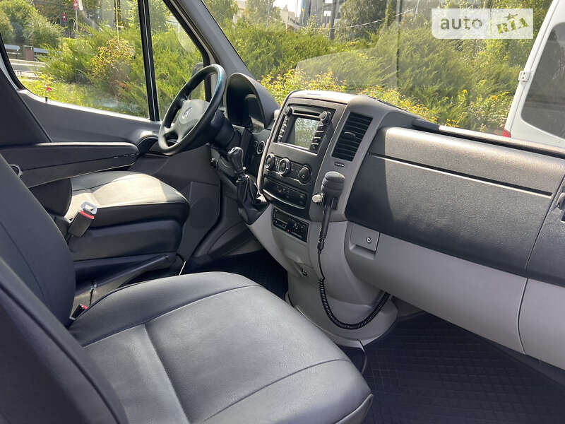 Туристический / Междугородний автобус Mercedes-Benz Sprinter 2015 в Киеве фото 11 Туристический / Междугородний автобус Mercedes-Benz Sprinter 2015 в Киеве