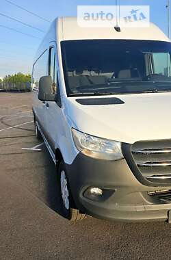 Вантажний фургон Mercedes-Benz Sprinter 2019 в Рівному