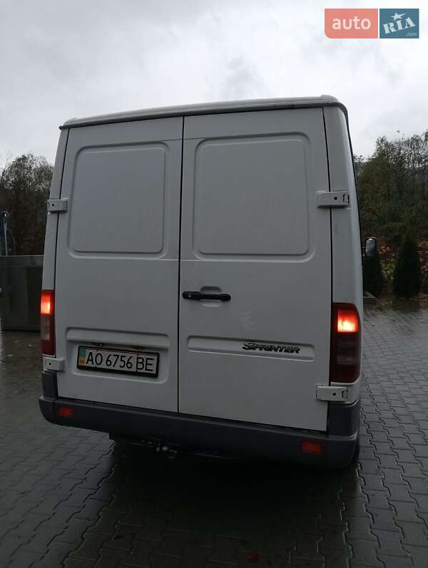 Мікроавтобус Mercedes-Benz Sprinter 2005 в Тячеві фото 21 Мікроавтобус Mercedes-Benz Sprinter 2005 в Тячеві