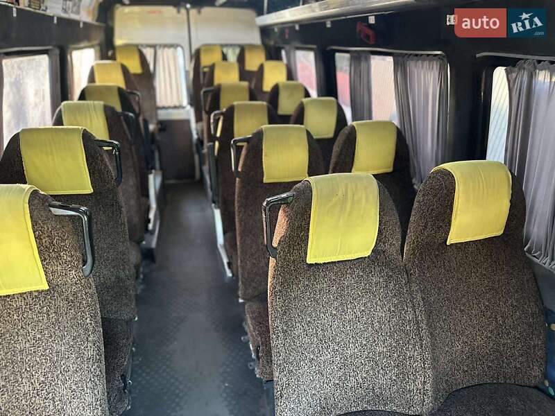 Мікроавтобус Mercedes-Benz Sprinter 2002 в Дніпрі