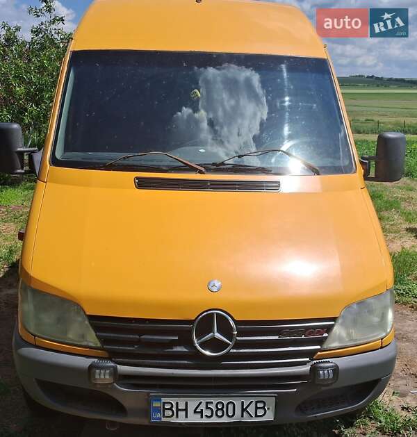 Mercedes-Benz Sprinter 2000