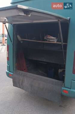Туристический / Междугородний автобус Mercedes-Benz Sprinter 2000 в 