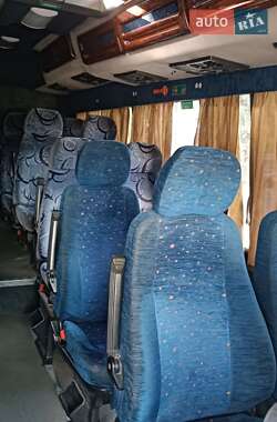 Туристический / Междугородний автобус Mercedes-Benz Sprinter 2000 в 