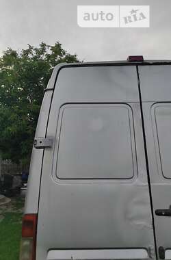 Грузовой фургон Mercedes-Benz Sprinter 2003 в Лубнах