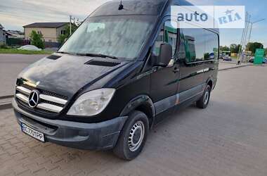 Грузовой фургон Mercedes-Benz Sprinter 2011 в Нововолынске