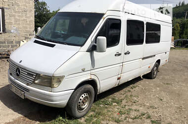 Вантажопасажирський фургон Mercedes-Benz Sprinter 1999 в Косові