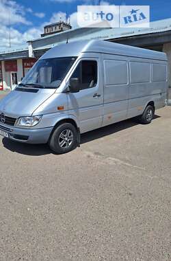 Грузовой фургон Mercedes-Benz Sprinter 2004 в Львове