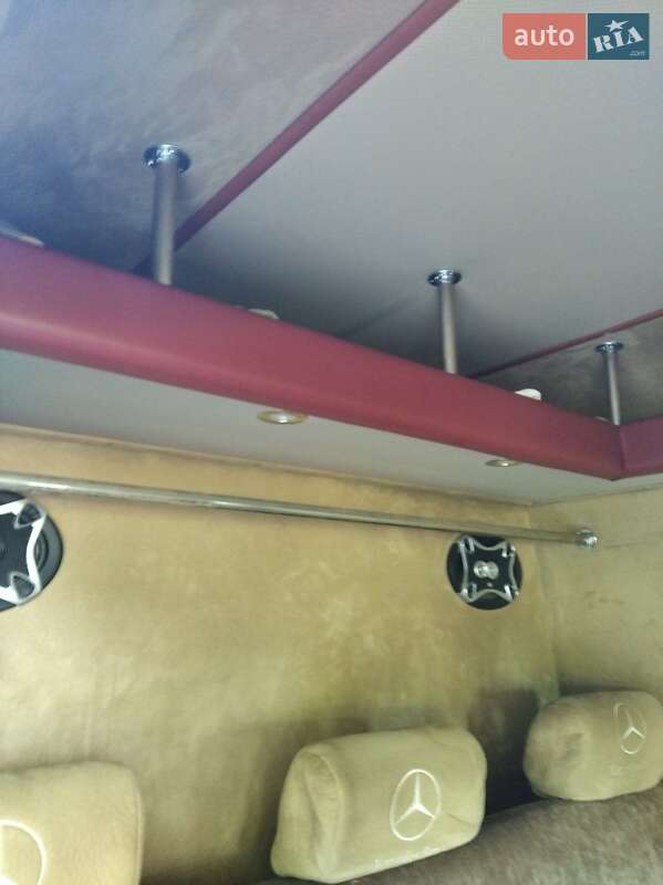 Микроавтобус Mercedes-Benz Sprinter 2004 в Обухове