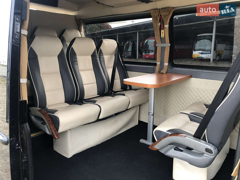 Микроавтобус Mercedes-Benz Sprinter 2004 в Черновцах