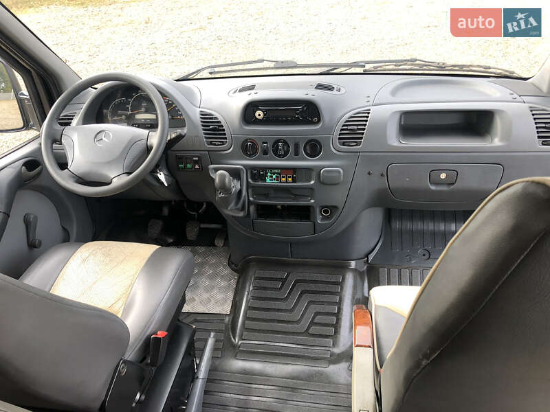 Микроавтобус Mercedes-Benz Sprinter 2004 в Черновцах