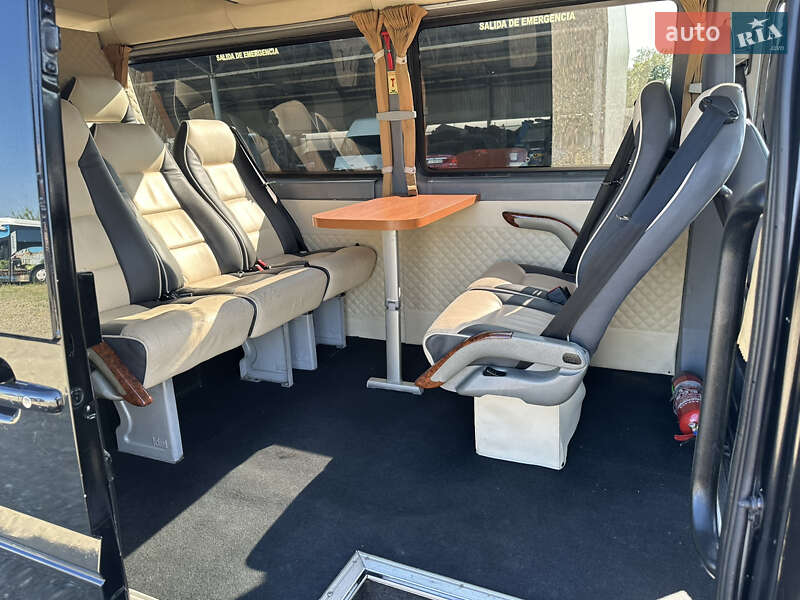 Микроавтобус Mercedes-Benz Sprinter 2004 в Черновцах