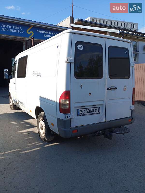Микроавтобус Mercedes-Benz Sprinter 2002 в Львове