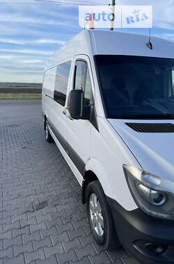 Грузовой фургон Mercedes-Benz Sprinter 2015 в 