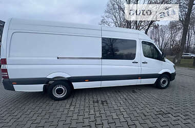 Грузовой фургон Mercedes-Benz Sprinter 2015 в 