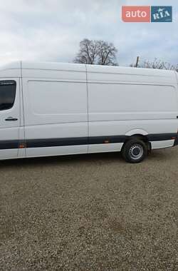 Грузовой фургон Mercedes-Benz Sprinter 2015 в Косове