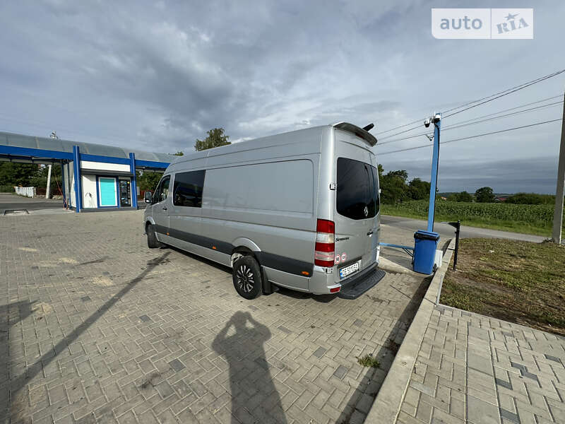 Вантажопасажирський фургон Mercedes-Benz Sprinter 2012 в Чернівцях