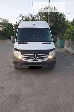 Вантажний фургон Mercedes-Benz Sprinter 2016 в Новомиргороді